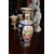 Vaso Francese in Porcellana del 1800 Decorato a motivo Floreale