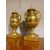 COPPIA DI CANDELABRI AD ANFORA DORATI, INIZIO DEL XIX SECOLO