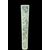 Bastone con pomolo verticale a sezione quadrata inciso a bassorilievo con figure orientali.