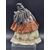 Coppia di figure in abiti carnevaleschi 