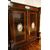 Ricca credenza Servante francese in ebano con medaglioni in porcellana di Sevres del 1800 stile Luigi XV