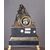 Antico orologio francese del 1800 raffigurante Maternità  in bronzo con base in marmo Madonna con bambino