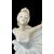 Statuina in porcellana raffigurante una ballerina.Manifattura Maruyama.Giappone.