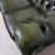 Divano Chesterfield 3 posti club vintage inglese originale in pelle verde 