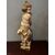 Scultura di legno "Putto degustando miele"