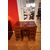 Piccola scrivania intarsiata "KNEEHOLE DESK"