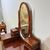 Antica cassettiera toilette inglese mogano e intarsi XIX secolo  . Specchio Basculante.  Mis 68 x 45 . h 142