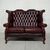 Divano 2 posti chesterfield modello Queen Anne originale vintage in pelle rosso bordeaux 
