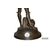 Piccola scultura francese in bronzo del 1800 raffigurante Pierrot con Chitarra