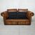 Antico divano 2 posti chesterfield modello club inglese originale in pelle marrone cognac 