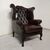 Poltrona chesterfield Queen Anne vintage inglese originale in pelle marrone testa di moro 
