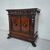Credenza o credenzina rinascimentale in noce 