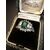 Anello  in  Platino  con  Smeraldo  e  Diamanti  