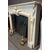 CHM883 - Affascinante camino in marmo di Carrara, con scudo, epoca '800, misure cm L 143 x P 27 x H 113