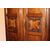 Armadio francese del 1700 stile Provenzale in legno di ciliegio con intagli