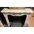 CHM884 - Camino in marmo di Carrara, con conchiglia centrale, epoca '800, misure cm L 130 x H 103 x P 39