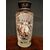 Coppia di vasi francesi in opaline dipinti del 1800 con personaggi