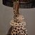 Lampada con Coniglio in Ceramica Dipinta vestiro da Pierrot
