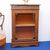 Vetrina ad un'anta in satinwood con bronzi dorati di ornament0