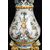 Coppia di vasi antichi firmati "Ginori" in maiolica smaltata. Periodo seconda metà del XIX secolo.