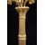 Coppia di candelabri antichi Carlo X a sei fiamme in bronzo dorato appartenente agli inizi del XIX secolo.