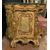 ARM250 - Credenza Liberty intagliata e dorata con dipinti, misure cm L 135 x H 115 x P 60