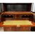 Credenza Inglese (Bookcase) in piuma di mogano con innesti di intarsi in acero.Periodo XIX secolo.