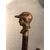 Bastone da difesa con pomolo in bronzo pieno raffigurante testa femminile con elmo a forma di uccello.