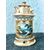 Veilleuse tisaniera in porcellana dorata con medaglioni raffiguranti scena con personaggi in osteria e paesaggio con architetture.Francia periodo impero.