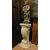dars432 - statuina in legno con colonna in cemento