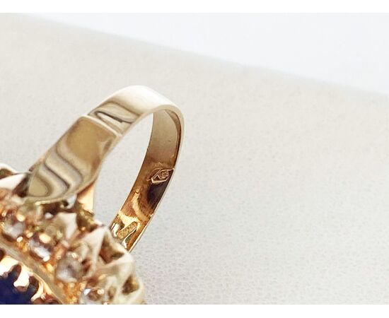 1950s style rings in 14 kt gold with ros...