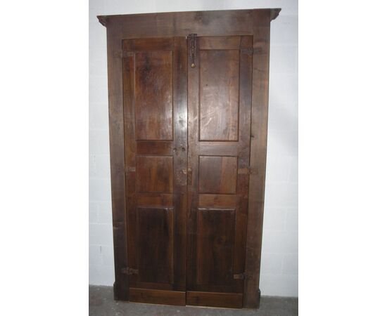 Pti630 door with walnut frame, max cm 218 x 112 cm     