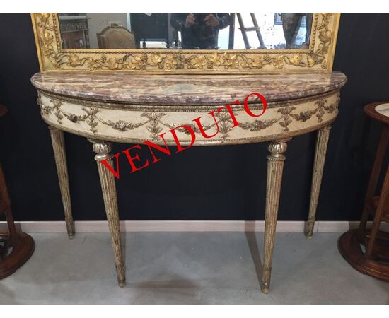 Louis XVI console in lacquered and gilded wood, Naples.     