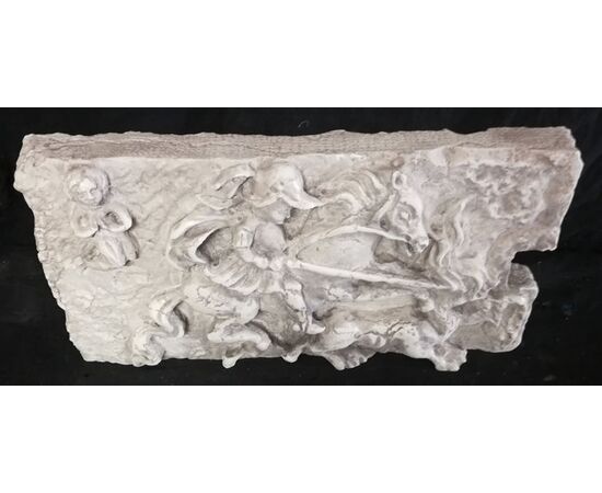 Frammento - San Giorgio ed il Drago - Marmo d'Istria - 19° secolo - Venezia