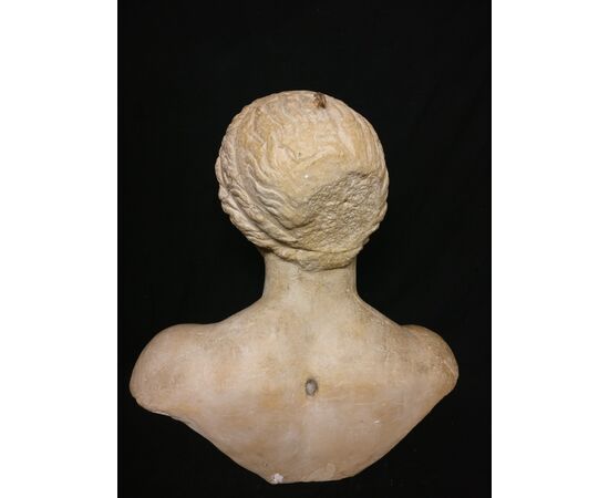 Busto raffigurante Venere - H 52 cm - Gesso - xx secolo - Venezia