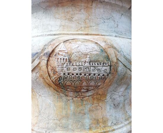 Prestigioso Pozzo Veneziano - Diametro 125 cm - Marmo Botticino - 18° secolo - Venezia