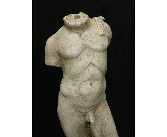 Raffinato Busto Maschile con basamento - Marmo greco Thassos e Nero imperiale - H 50 cm - Venezia