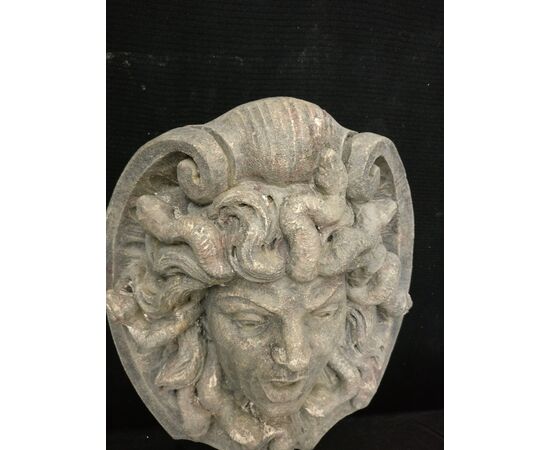 Spettacolare mascherone in Pietra di Vicenza - Medusa - 43 x 38 cm