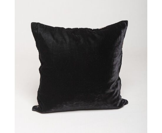 Cuscino velluto nero ricamato - B/1833 -