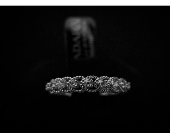 Whole ring with diamonds for 0.35 ct.     