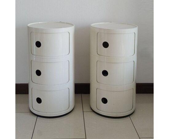 1970s Pair of vintage White Plastic Modular Cabinets by Anna Castelli Ferrieri for Kartell. Made in Italy