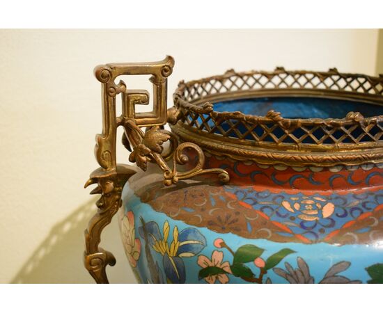 Vaso cloisonné montato su bronzo dorato, Francia XIX secolo