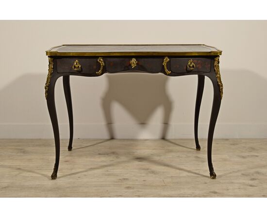 Lacquered wooden desk, Louis XV style, France, late 19th - early 20th century     