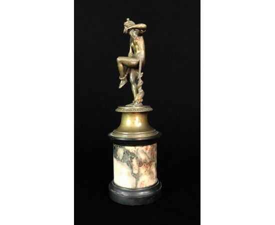 Bronze sculpture depicting &quot;Venus removing her sandal&quot;, Italy, late 18th century     