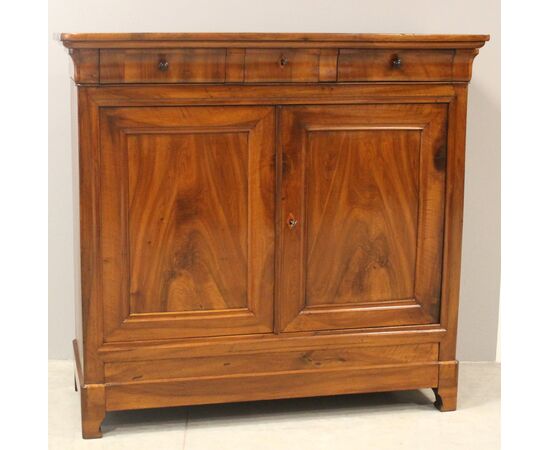 Antique Louis Philippe Capuchin sideboard in walnut - 19th century     