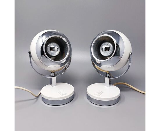 1970s Gorgeous Pair of White Eyeball Table Lamps by Veneta Lumi. Made in Italy