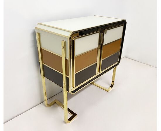 Vintage 1970 - Small Dresser     