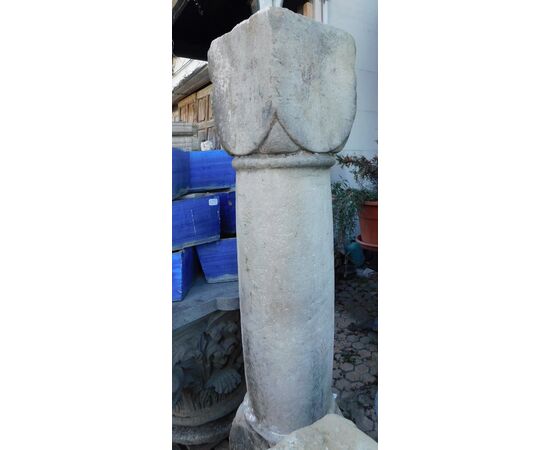  dars523 - colonna in pietra, epoca '400/'500, misura massima cm L 36 x H 175  