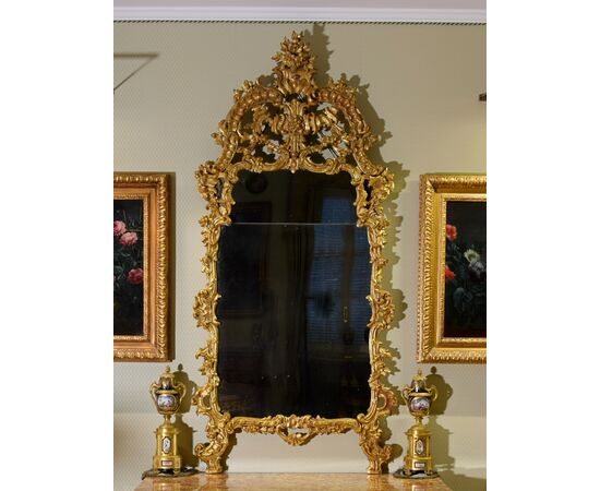 Specchiera Luigi XV in legno intagliato e dorato, Torino XVIII secolo