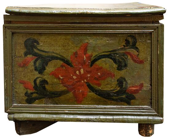 Decorated box from the Marche, 17th century     